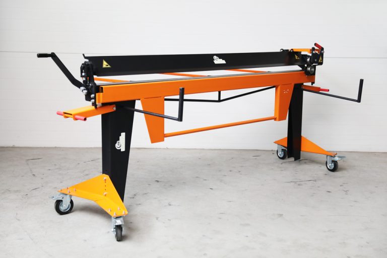 Plieuse manuelle professionnelle : quelle machine choisir pour son atelier ?