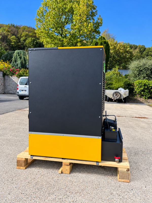 Chaudière à huile JB 30–52 kW : vue latérale